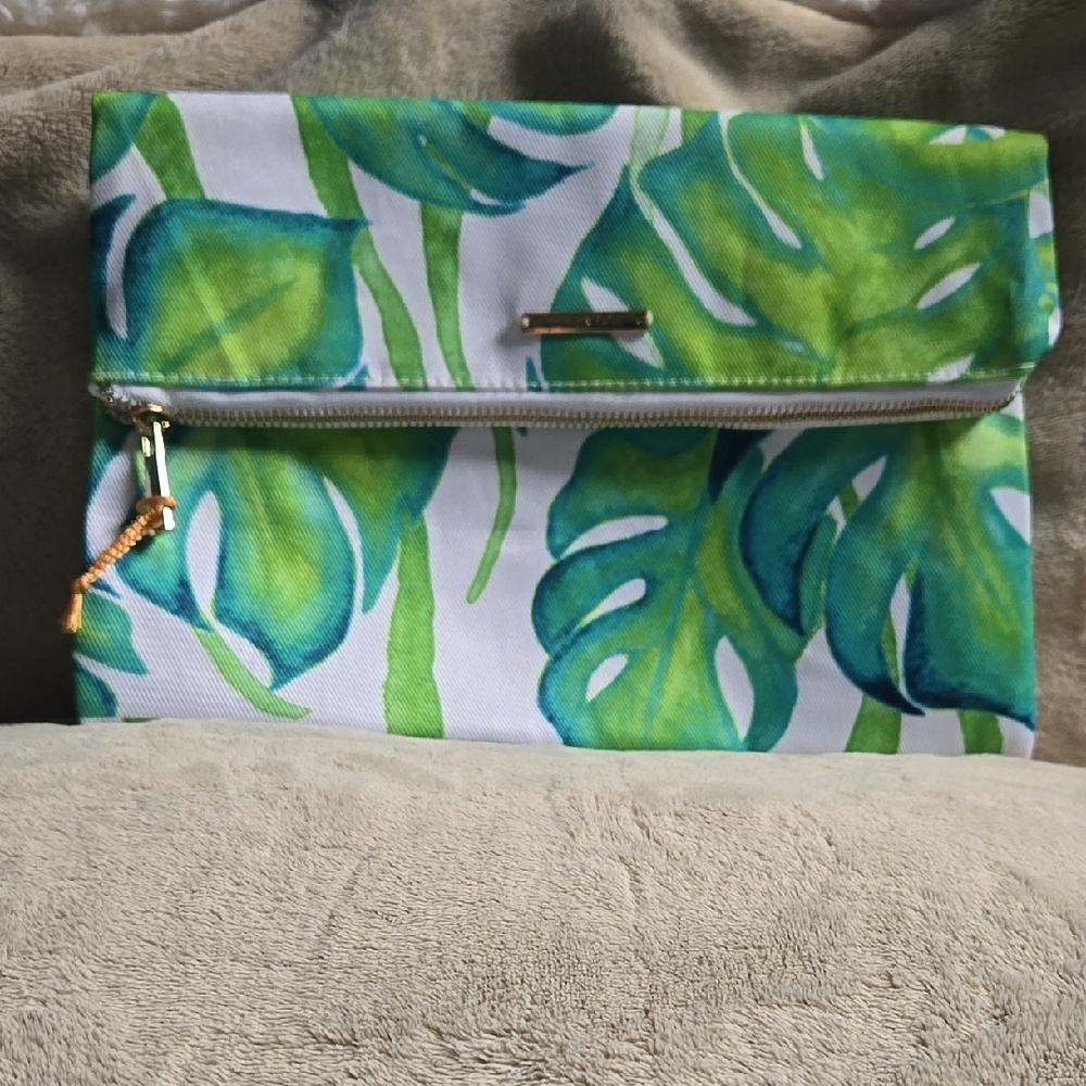 Tropical Green Leaf Print Clutch